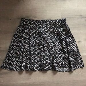 Hot Topic skull print skirt